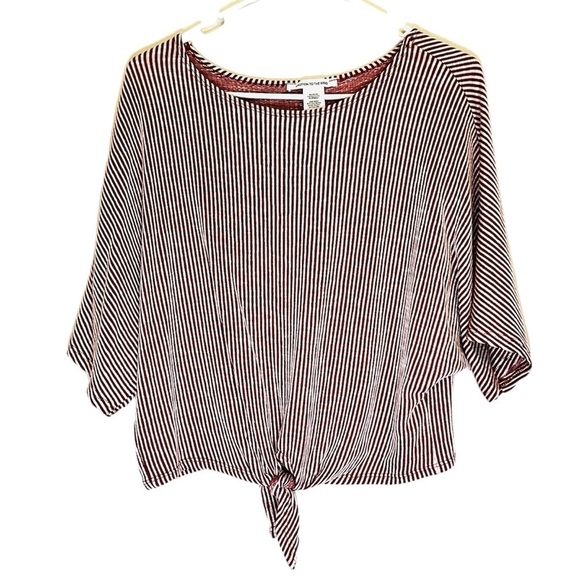 2/$15 Caution to the Wind - Front Tie Top - Picture 1 of 8